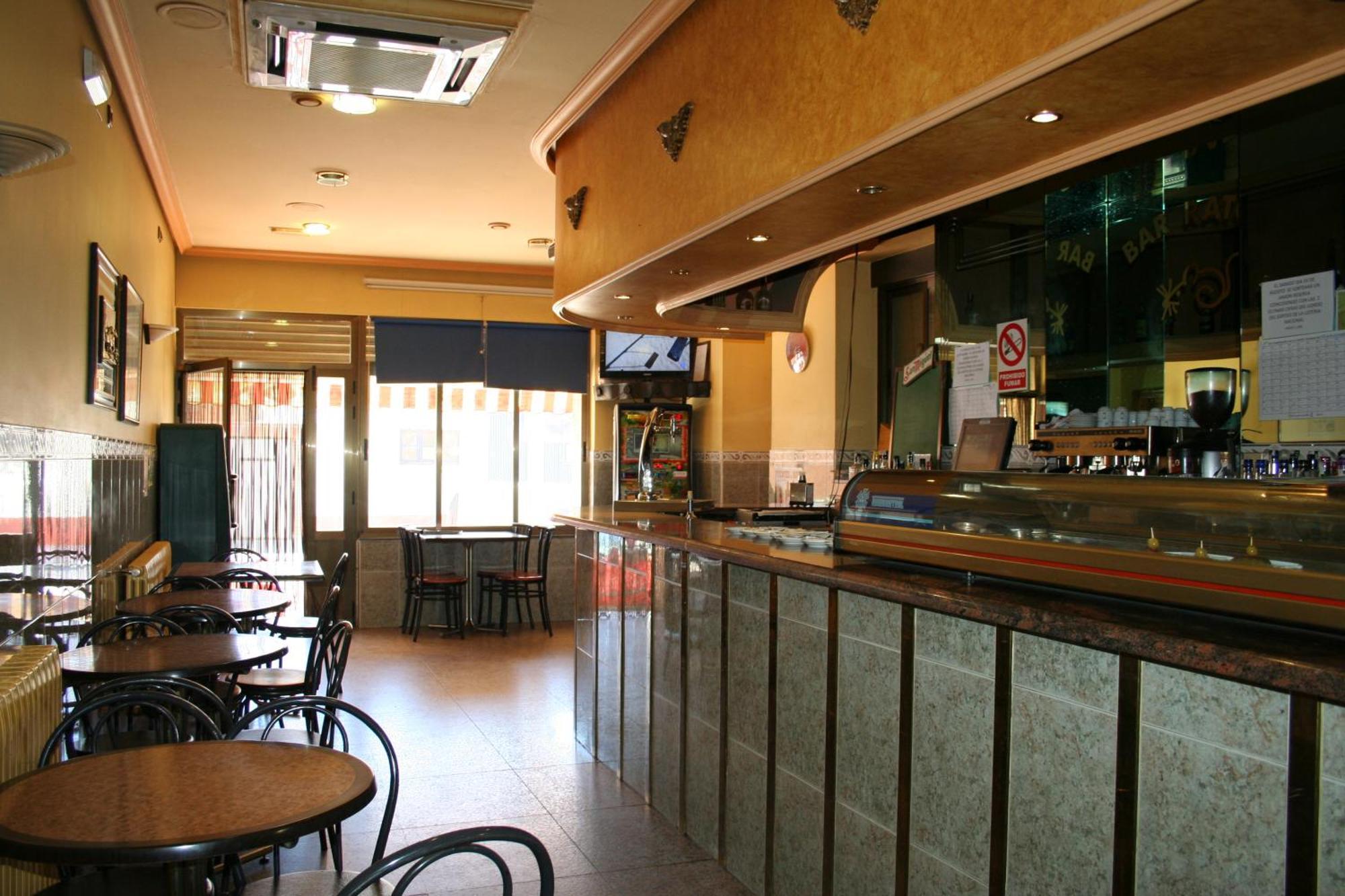 Hostal Restaurante Raton Paredes de Nava Dış mekan fotoğraf